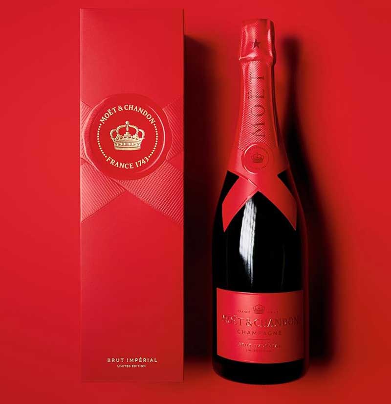 Moët & Chandon Brut Impérial limited edition met rode geschenkdoos